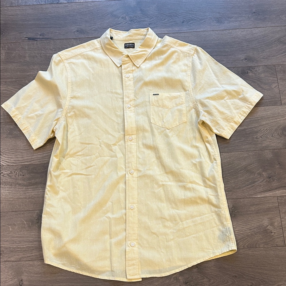 Volcom Men's Light Yellow Casual Button Down Shirt